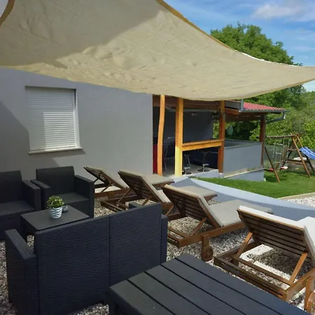 Family-friendly With Swimming Pool Sveti Martin, Istria - Sredisnja Istra - 23295 アパート *