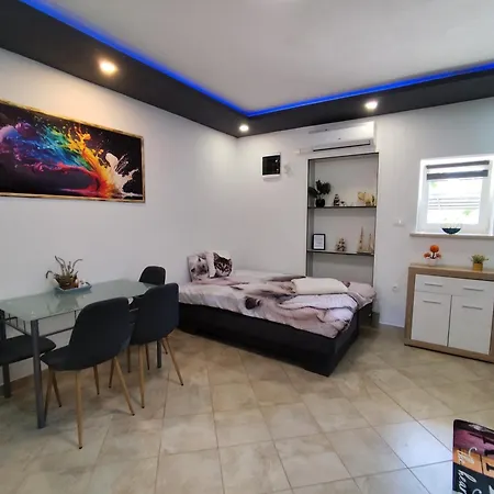 Family-friendly With Swimming Pool Sveti Martin, Istria - Sredisnja Istra - 23295 Apartment *